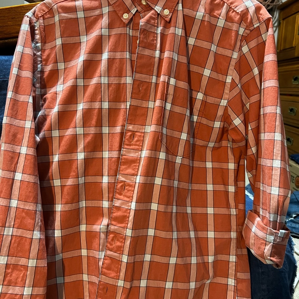 Sonoma men’s  Rust and White Plaid Button Down Shirt